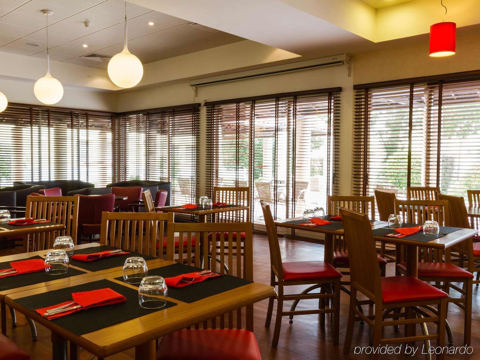 Hotel ibis Setubal Bagian luar foto