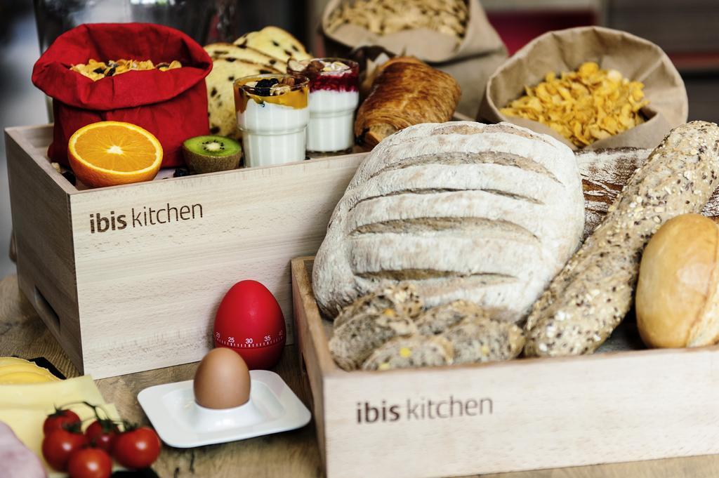 Hotel ibis Setubal Bagian luar foto
