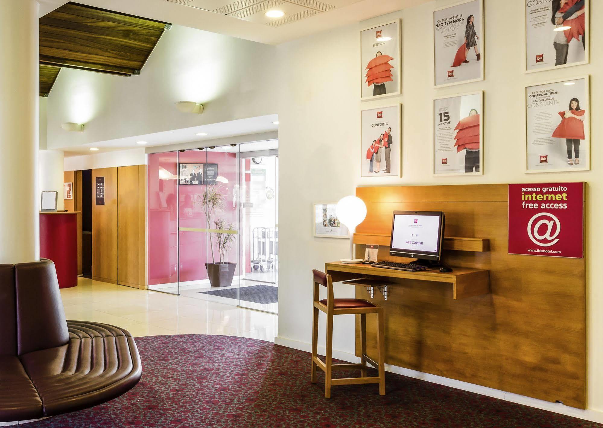 Hotel ibis Setubal Bagian luar foto