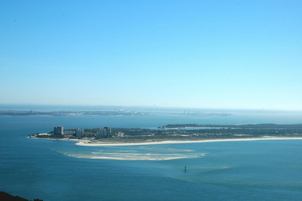 Hotel ibis Setubal Bagian luar foto